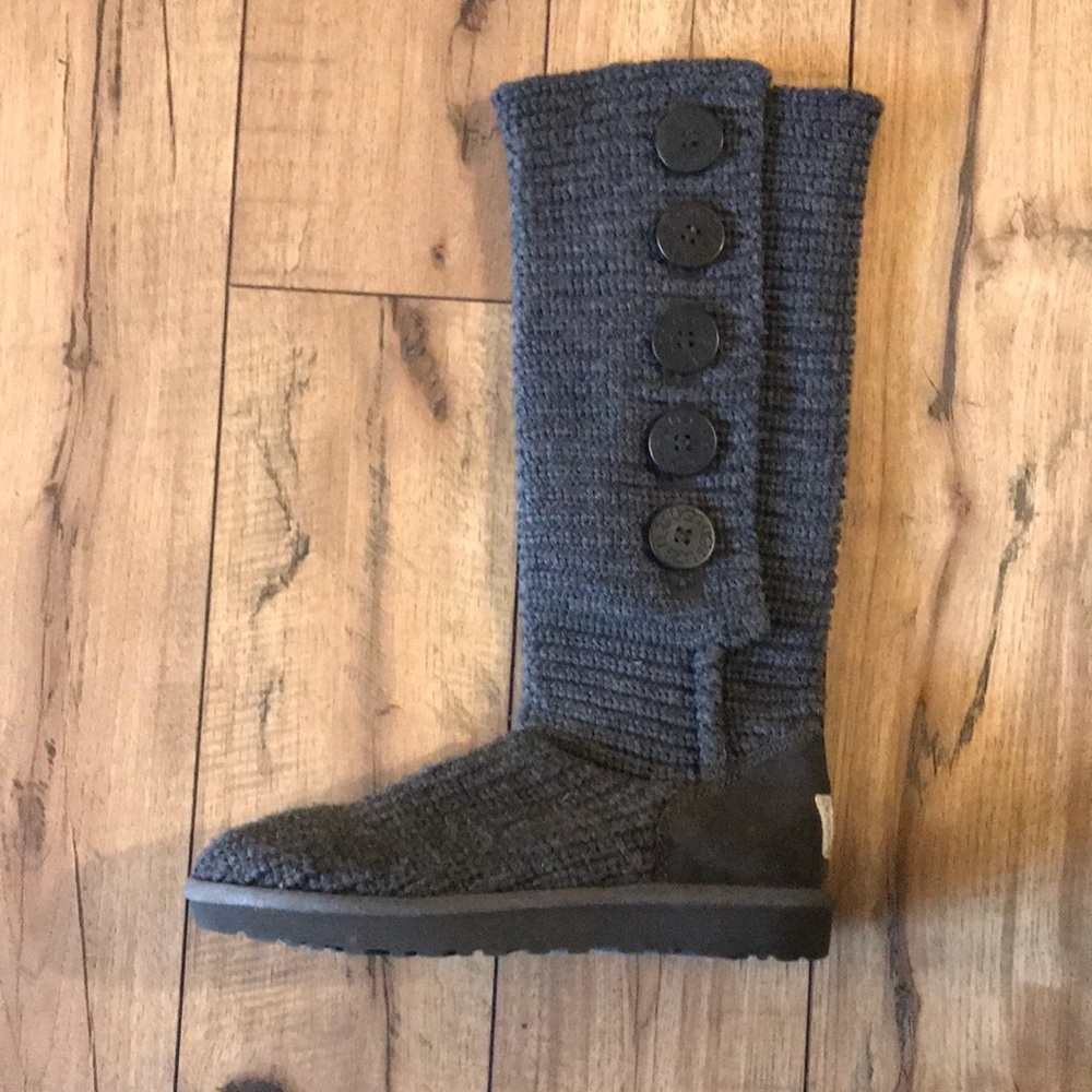 Charcoal grey tall knit UGG boots!